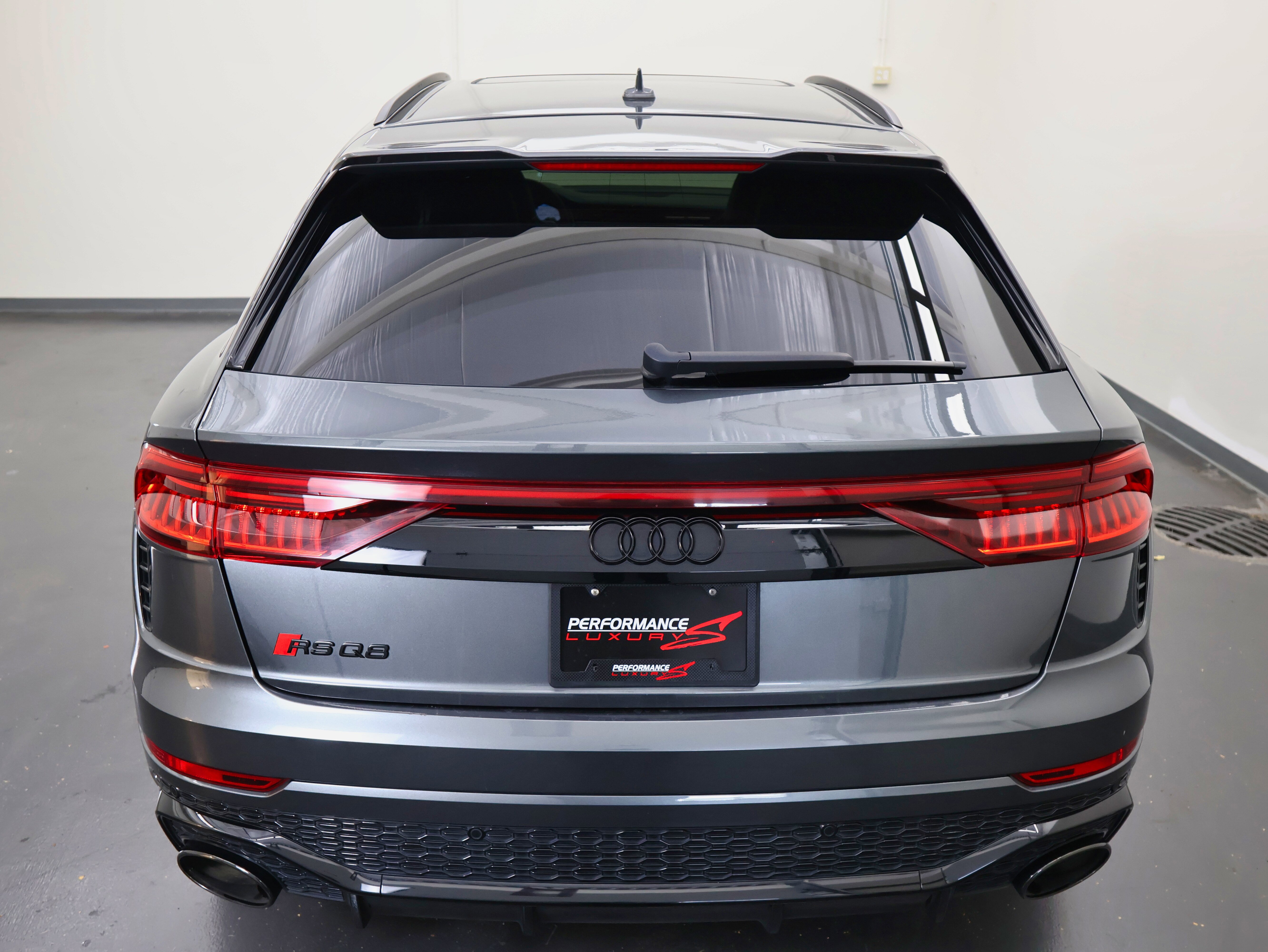 Used 2022 Audi RS Q8 w/ Black Optic Package image 10