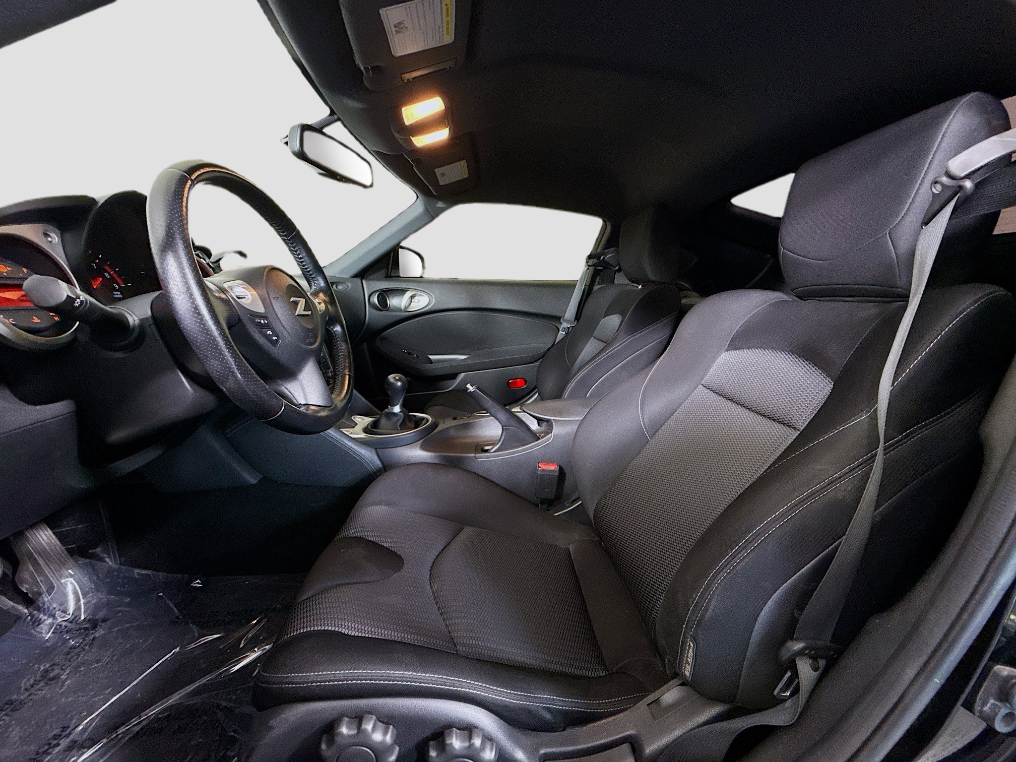Used 2020 Nissan 370Z Coupe RWD image 22