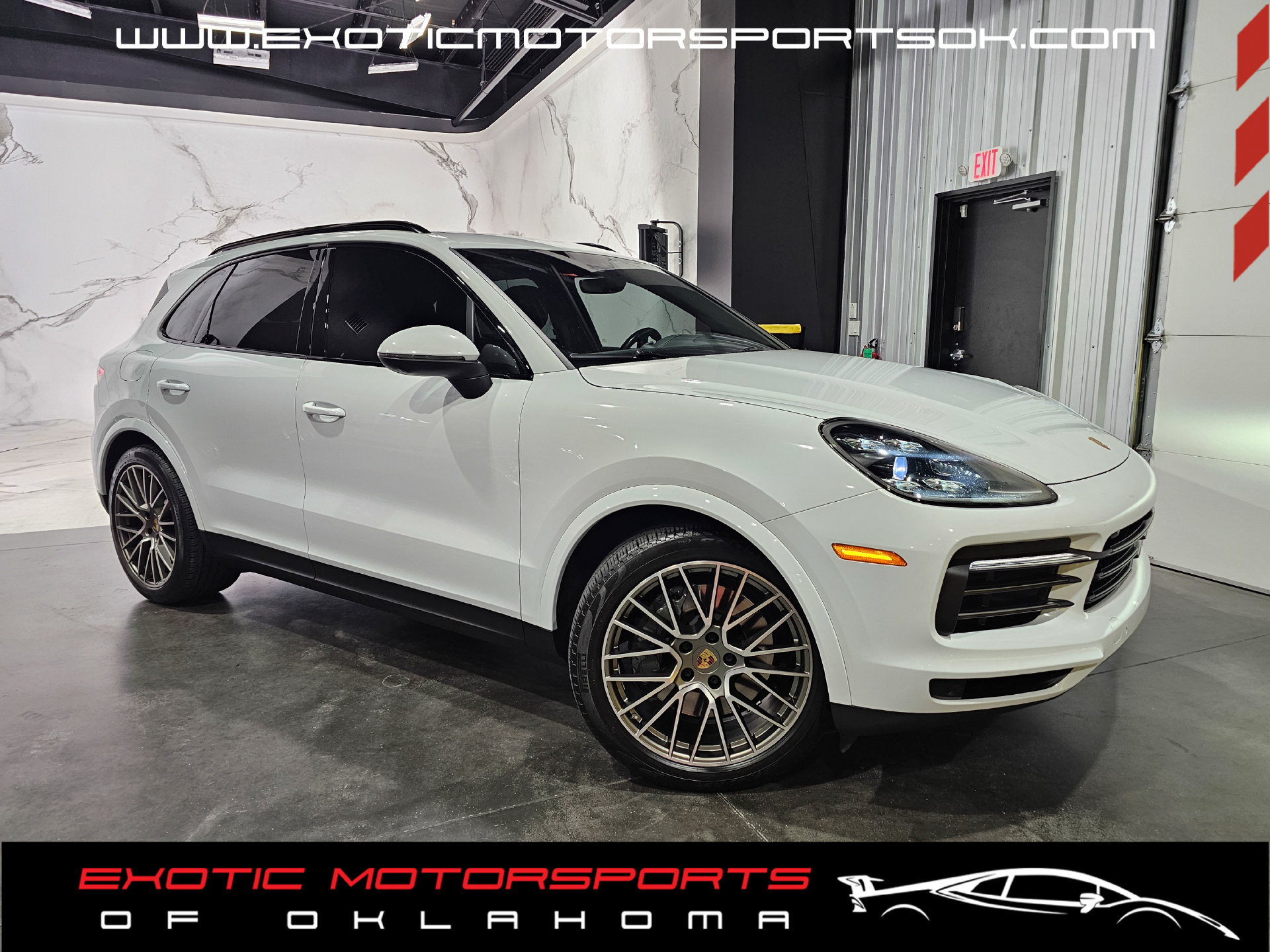 Used 2023 Porsche Cayenne S Platinum AWD/4WD image 52