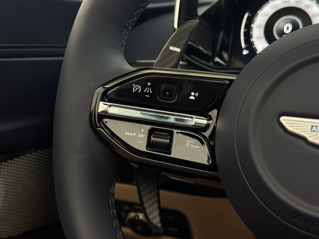 New 2026 Aston Martin V8 Vantage Roadster image 32