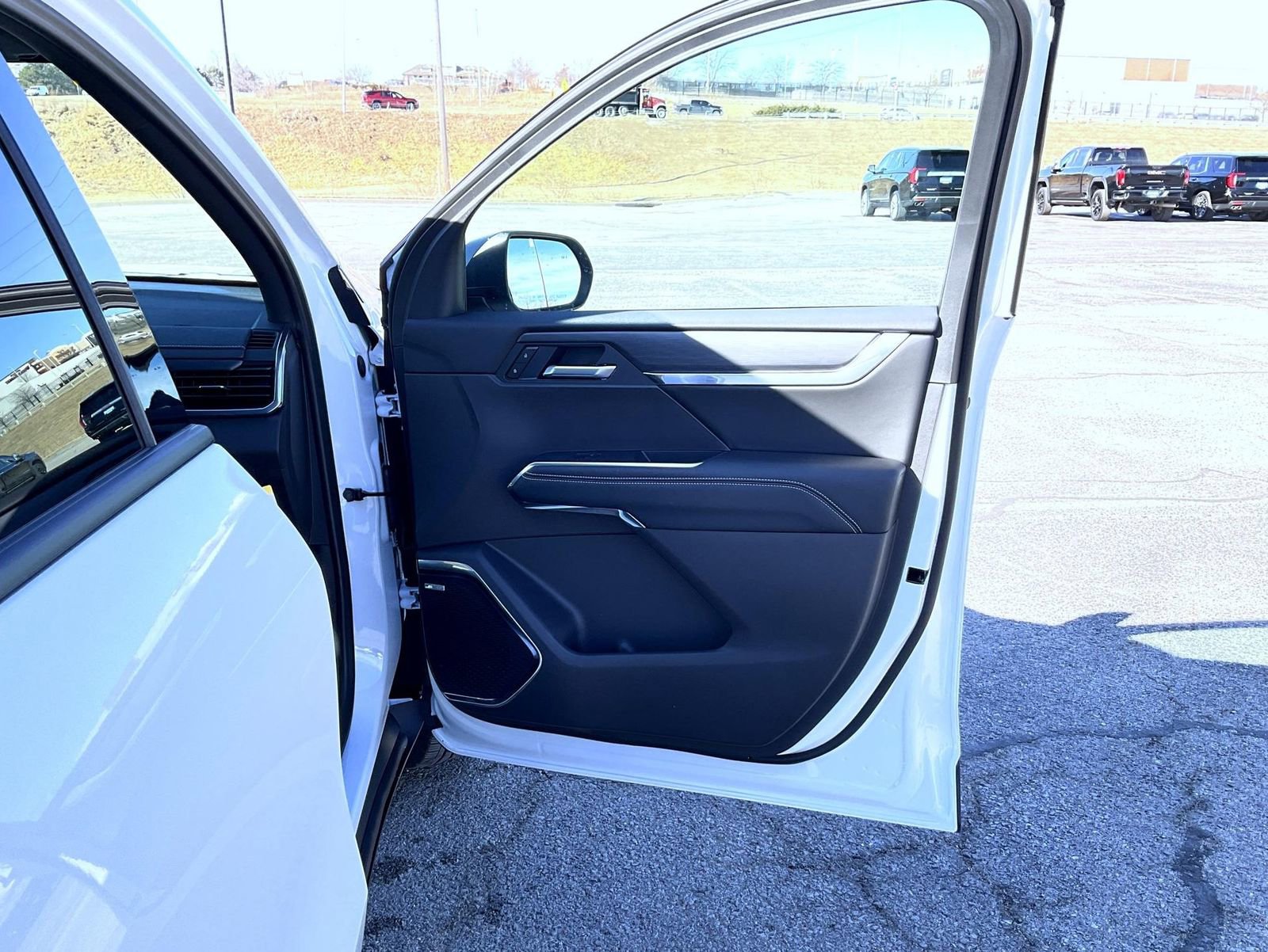 New 2026 GMC Acadia Elevation w/ Elevation Premium Package image 16