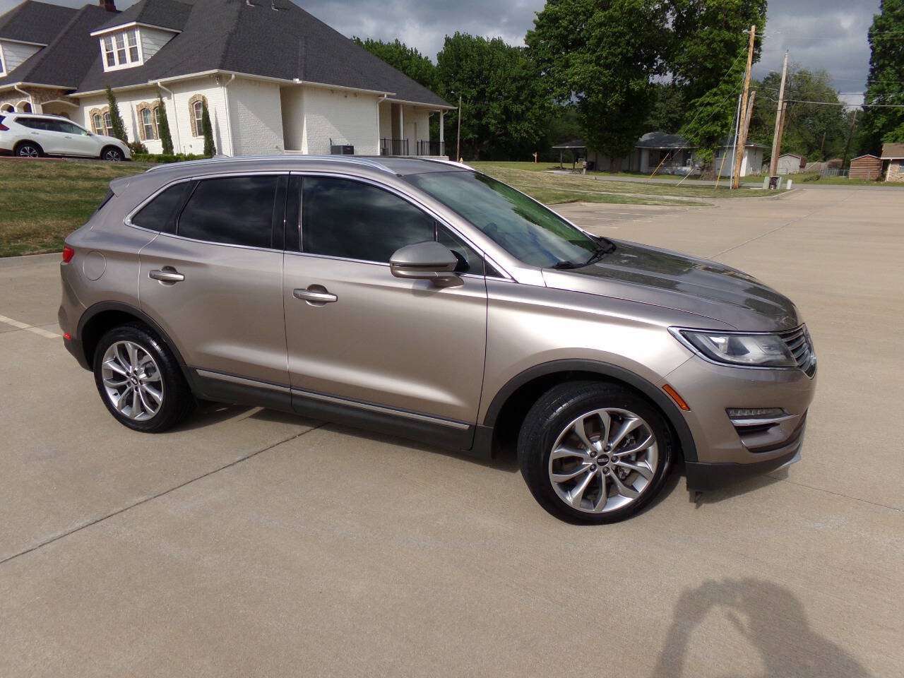 Used 2018 Lincoln MKC Select w/ Select Plus Package FWD image 10