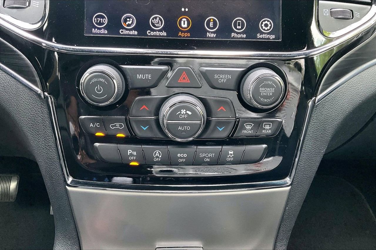 Certified 2020 Jeep Grand Cherokee Limited RWD image 20