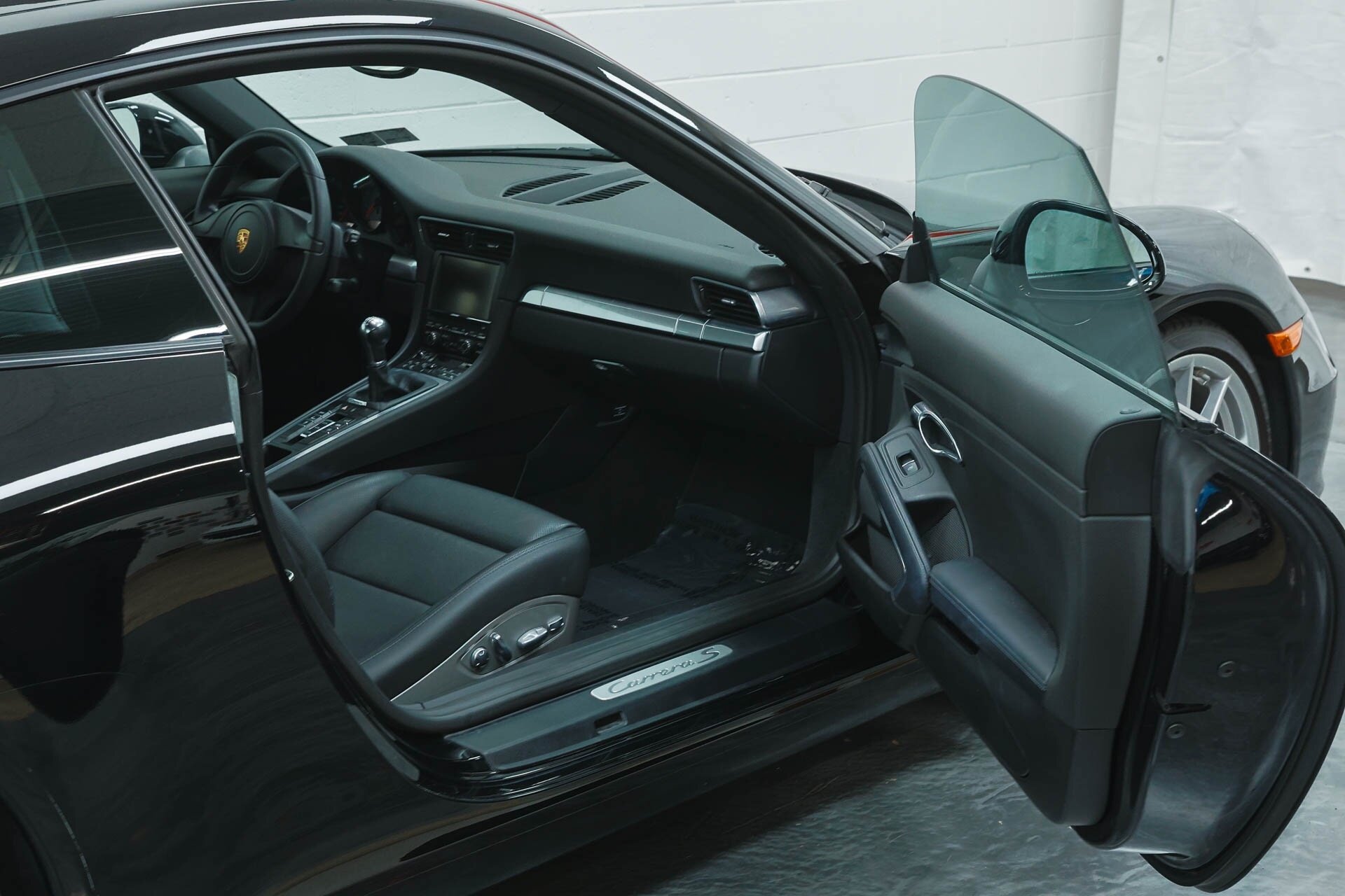 Used 2015 Porsche 911 Carrera S RWD image 74