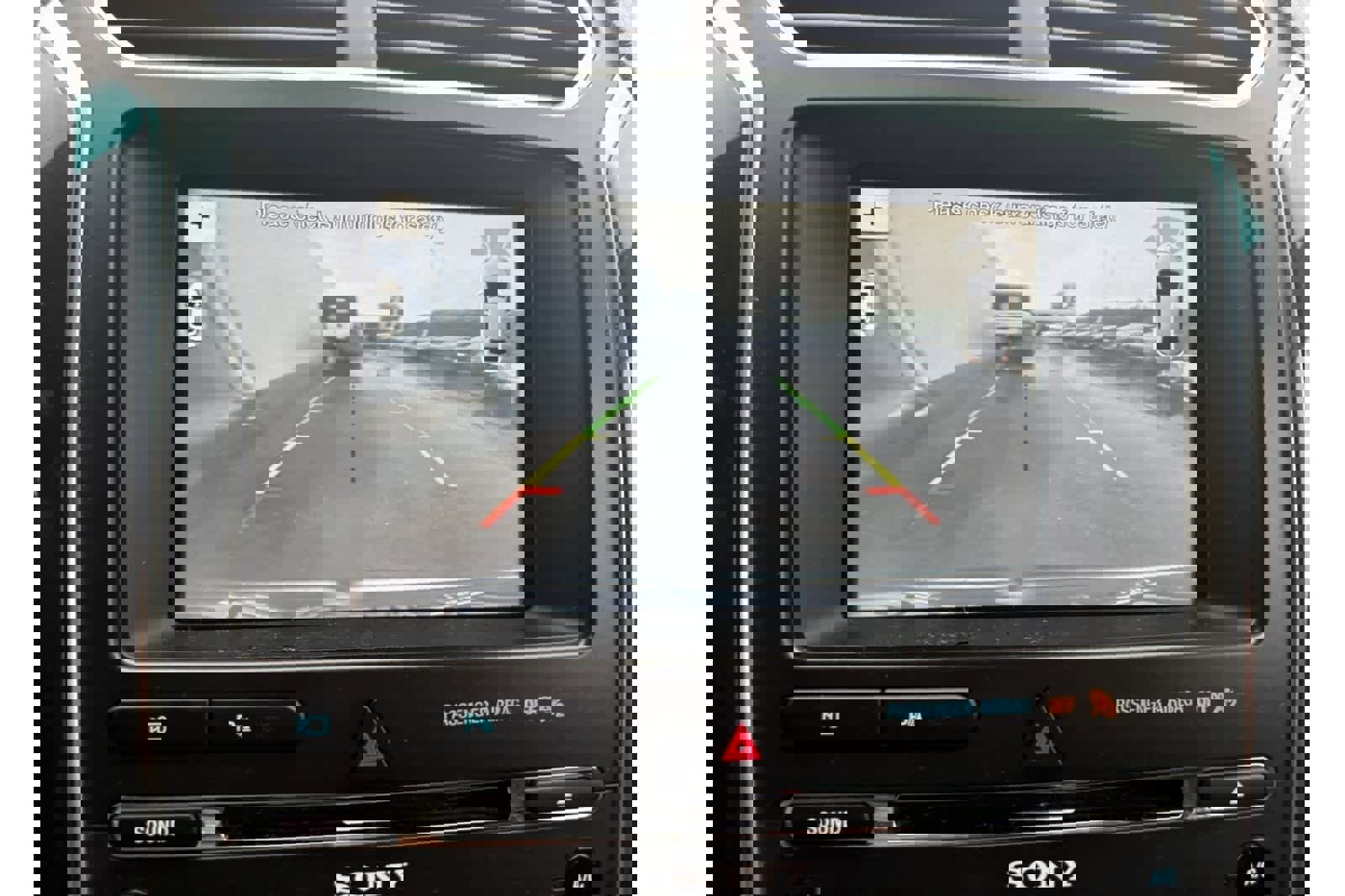 Used 2018 Ford Explorer Limited image 17