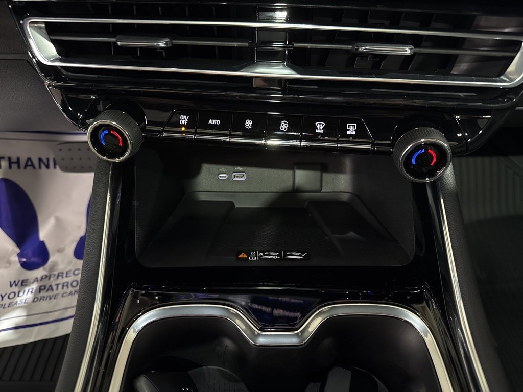 New 2026 Chevrolet Traverse RS w/ LPO, Floor Liner Package image 41