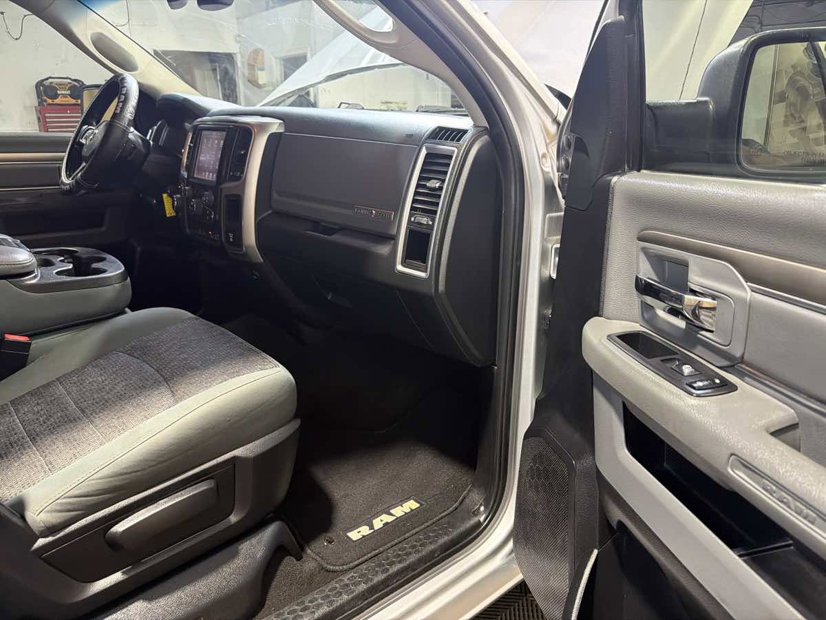Used 2017 RAM 1500 Lone Star RWD image 25