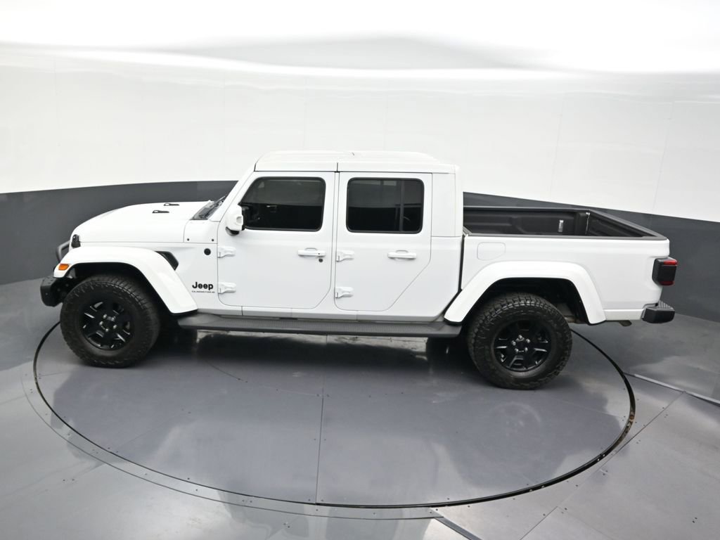 Used 2023 Jeep Gladiator Overland image 16