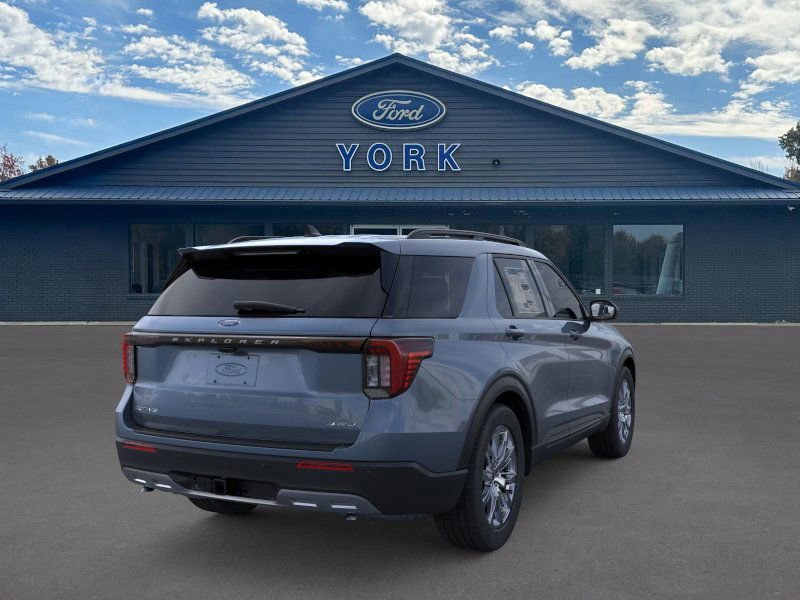 New 2026 Ford Explorer Active w/ Active Comfort Package image 8