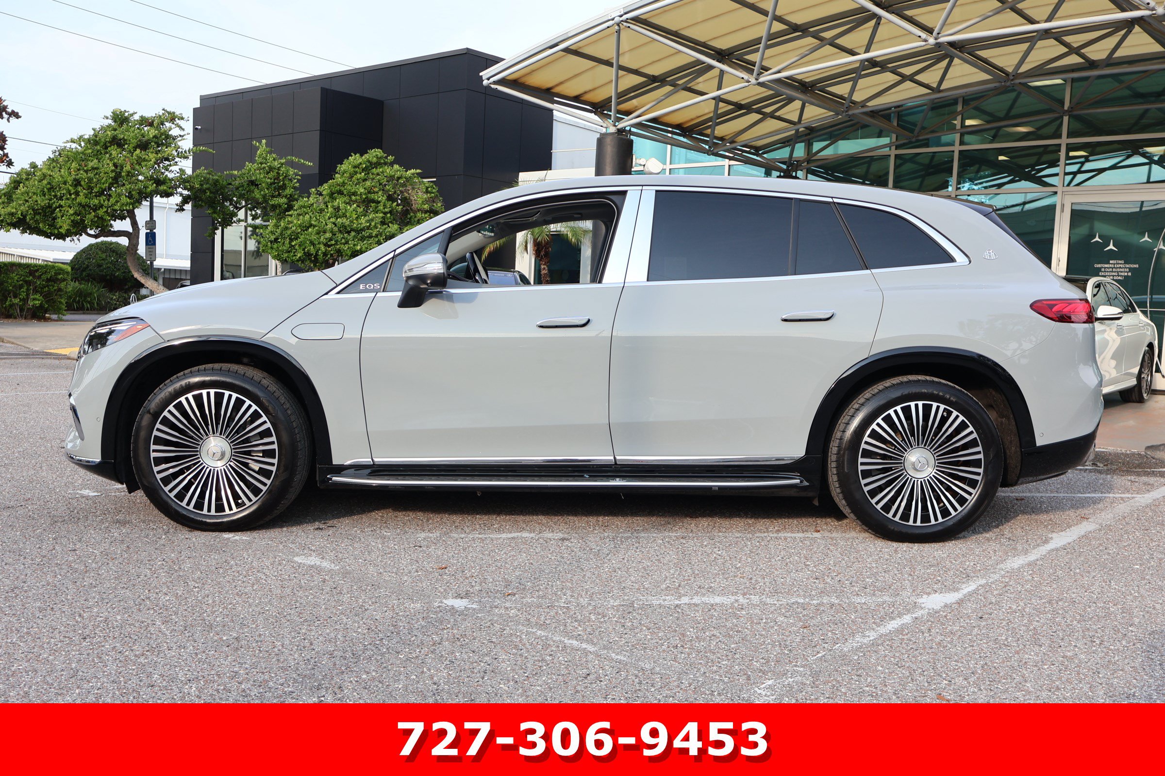 Certified 2025 Mercedes-Benz Maybach EQS 680 4MATIC image 6