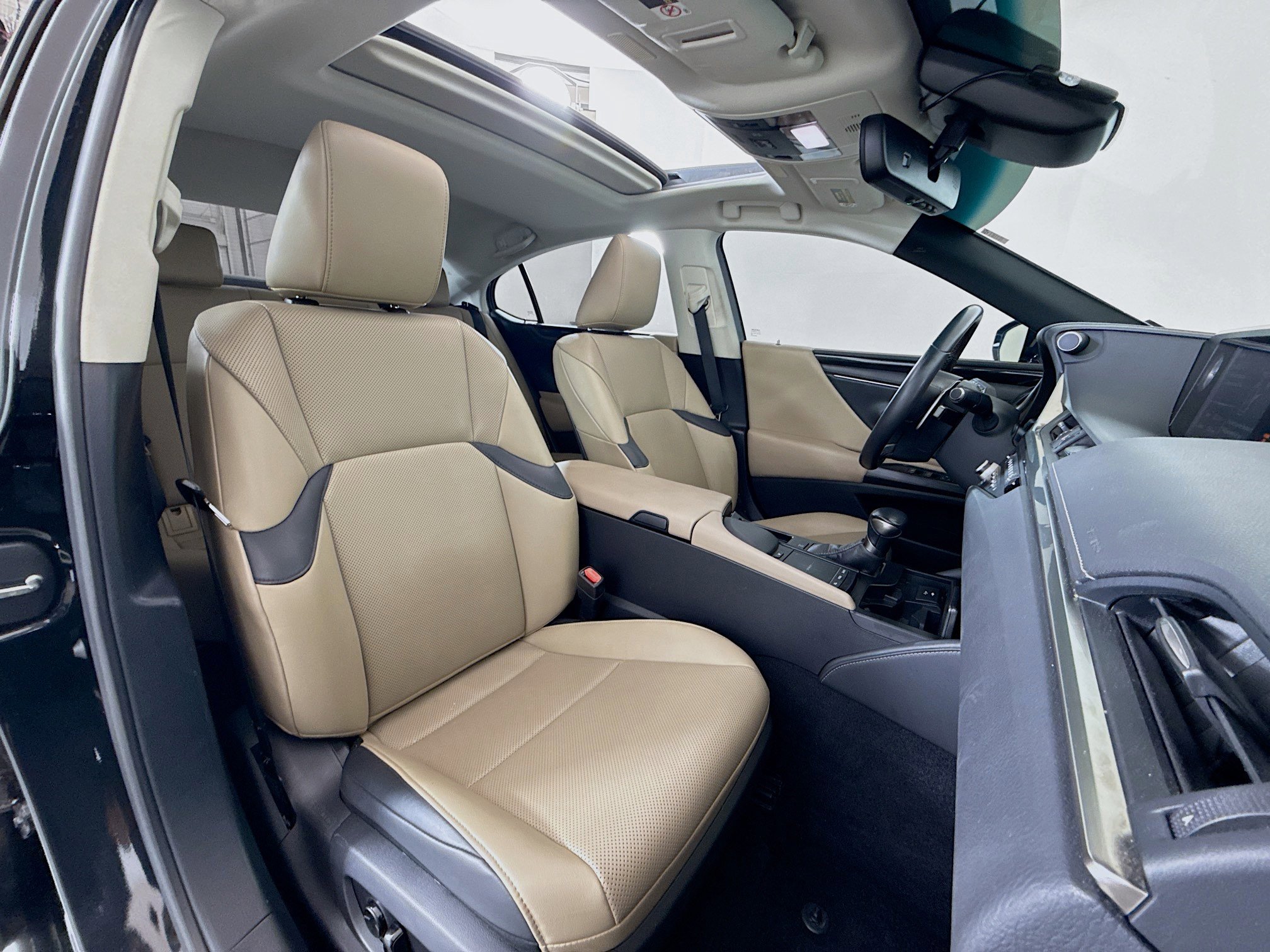 Used 2021 Lexus ES 350 FWD image 25
