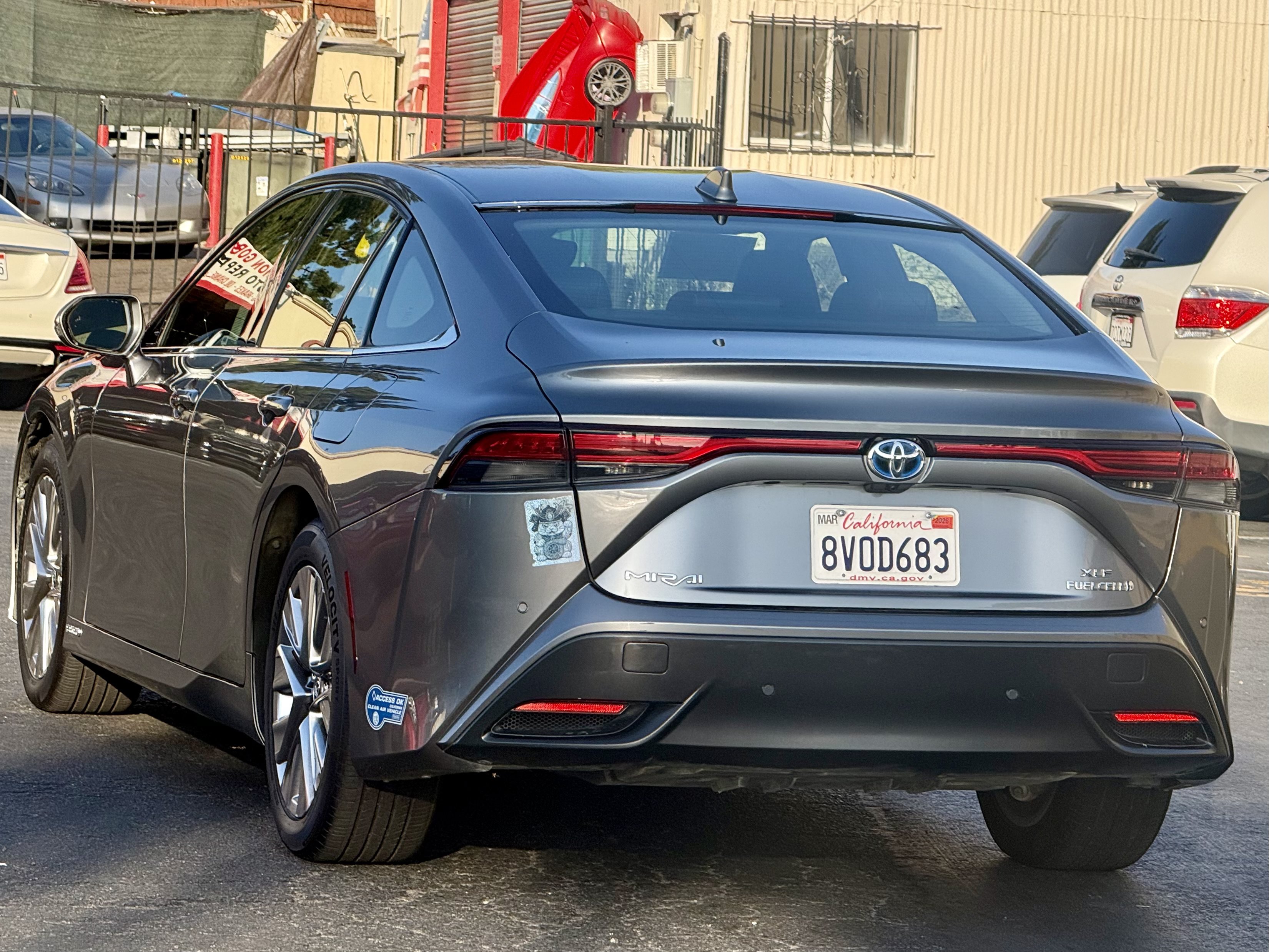 Used 2021 Toyota Mirai w/ Advanced Technology Package RWD image 7