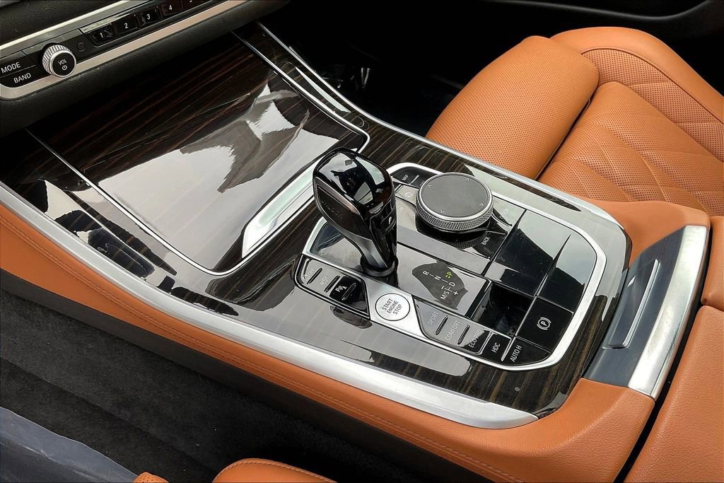 Used 2023 BMW X5 xDrive40i w/ Parking Assistance Package image 18