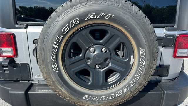 Used 2016 Jeep Wrangler Sport AWD/4WD image 9