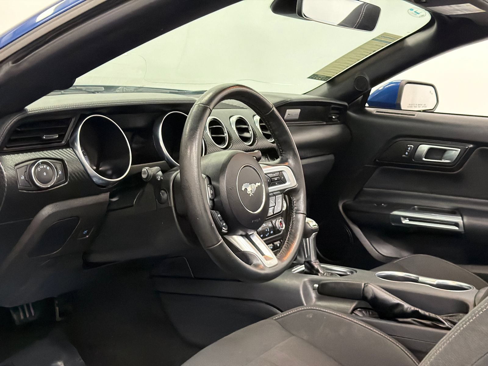 Used 2022 Ford Mustang Convertible RWD image 14