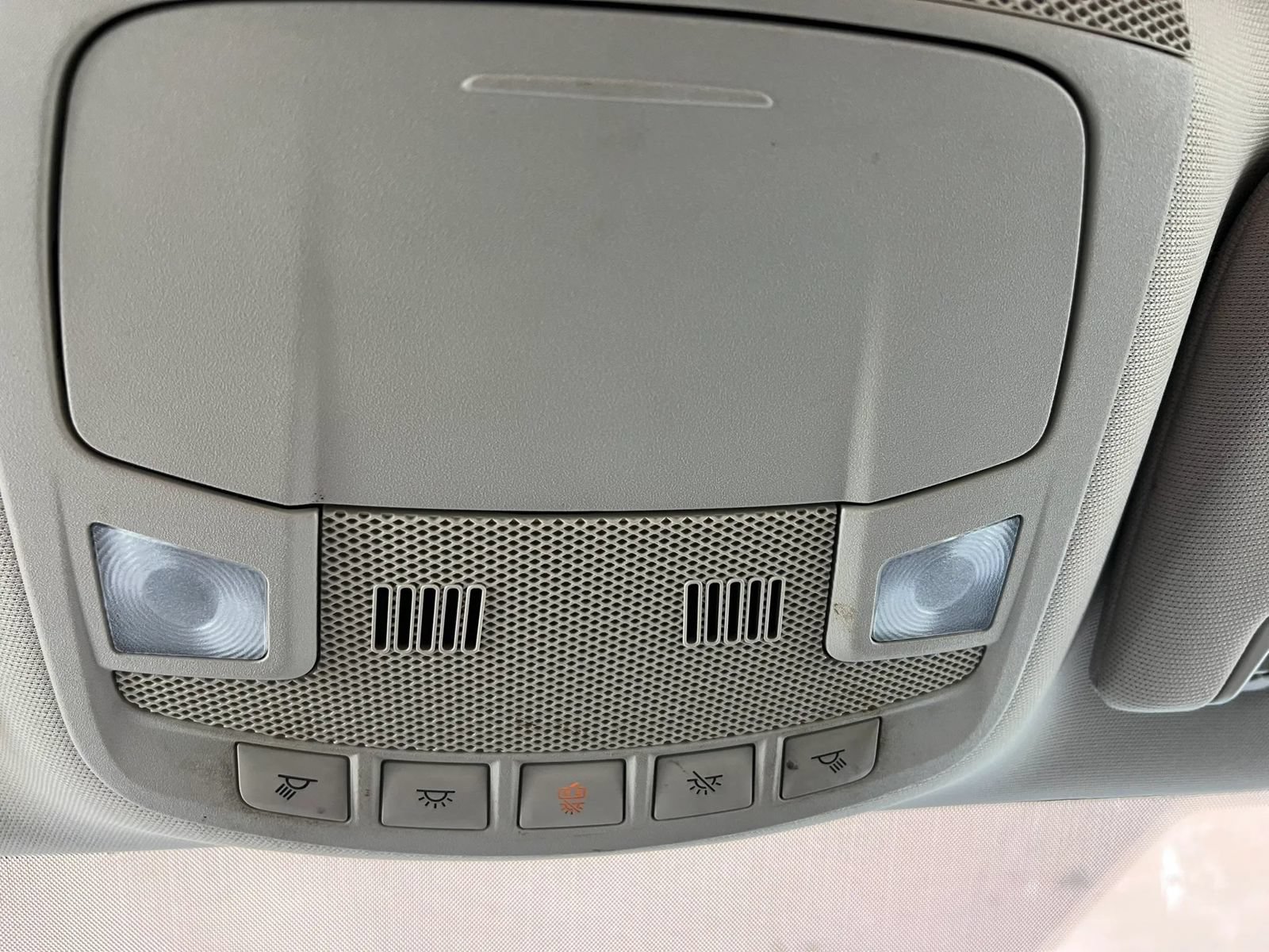 Used 2017 Ford Fusion SE FWD image 21