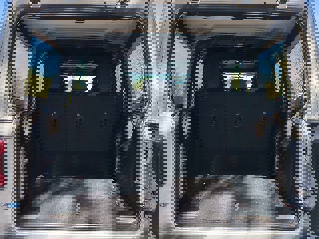 Used 2023 Jeep Wrangler Sahara image 35