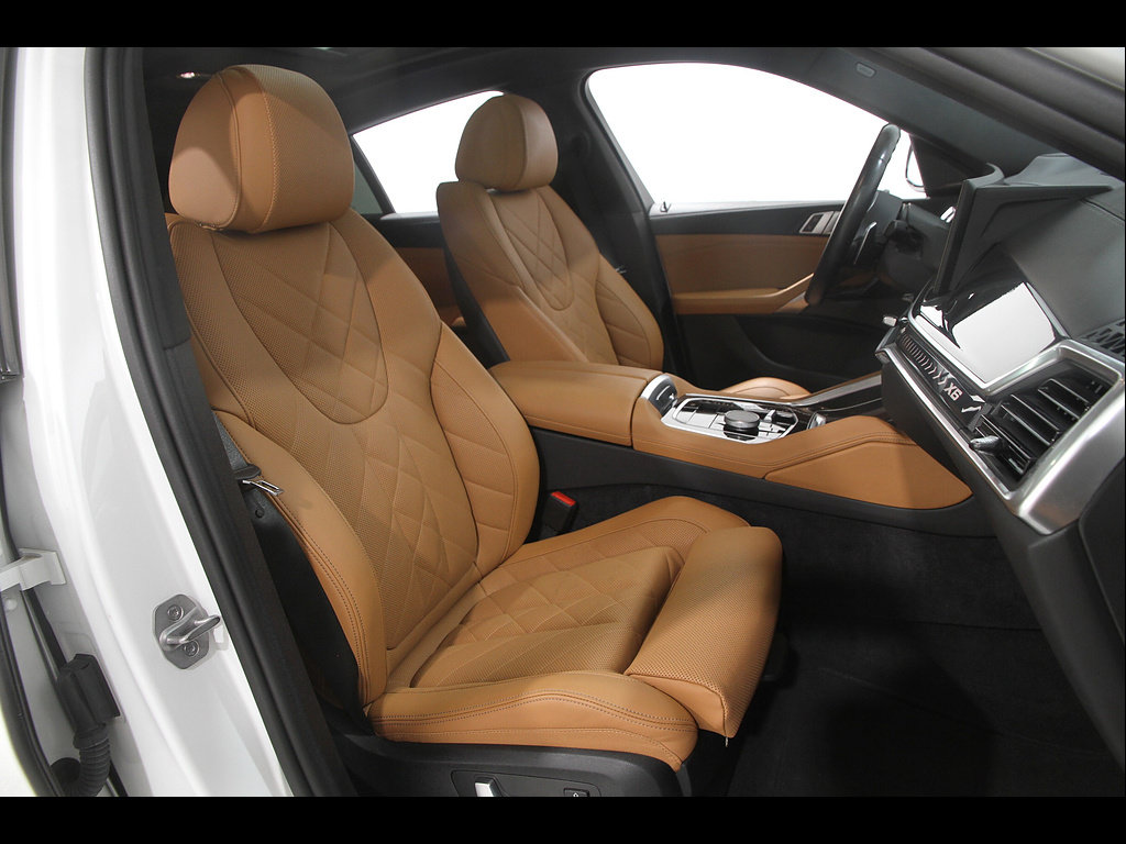 Used 2024 BMW X6 xDrive40i w/ Premium Package AWD/4WD image 17