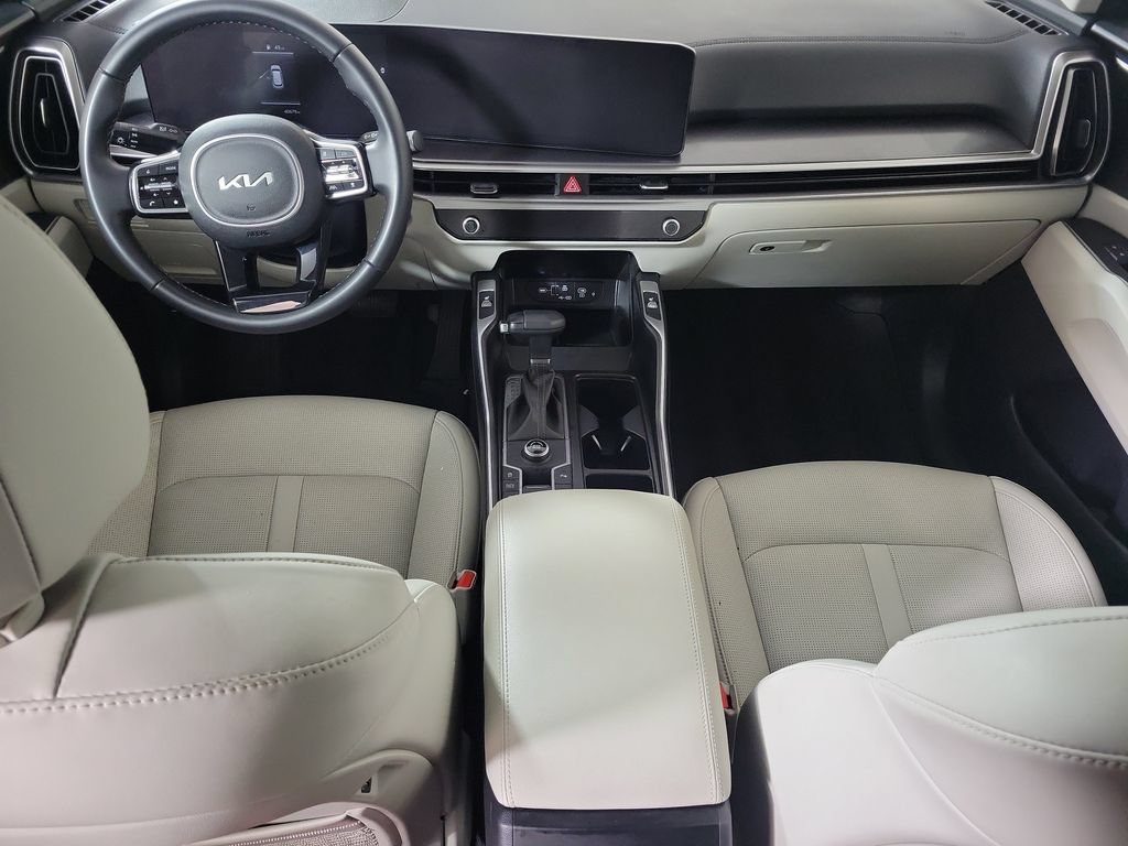 Used 2024 Kia Sorento S w/ Panoramic Sunroof Package FWD image 14