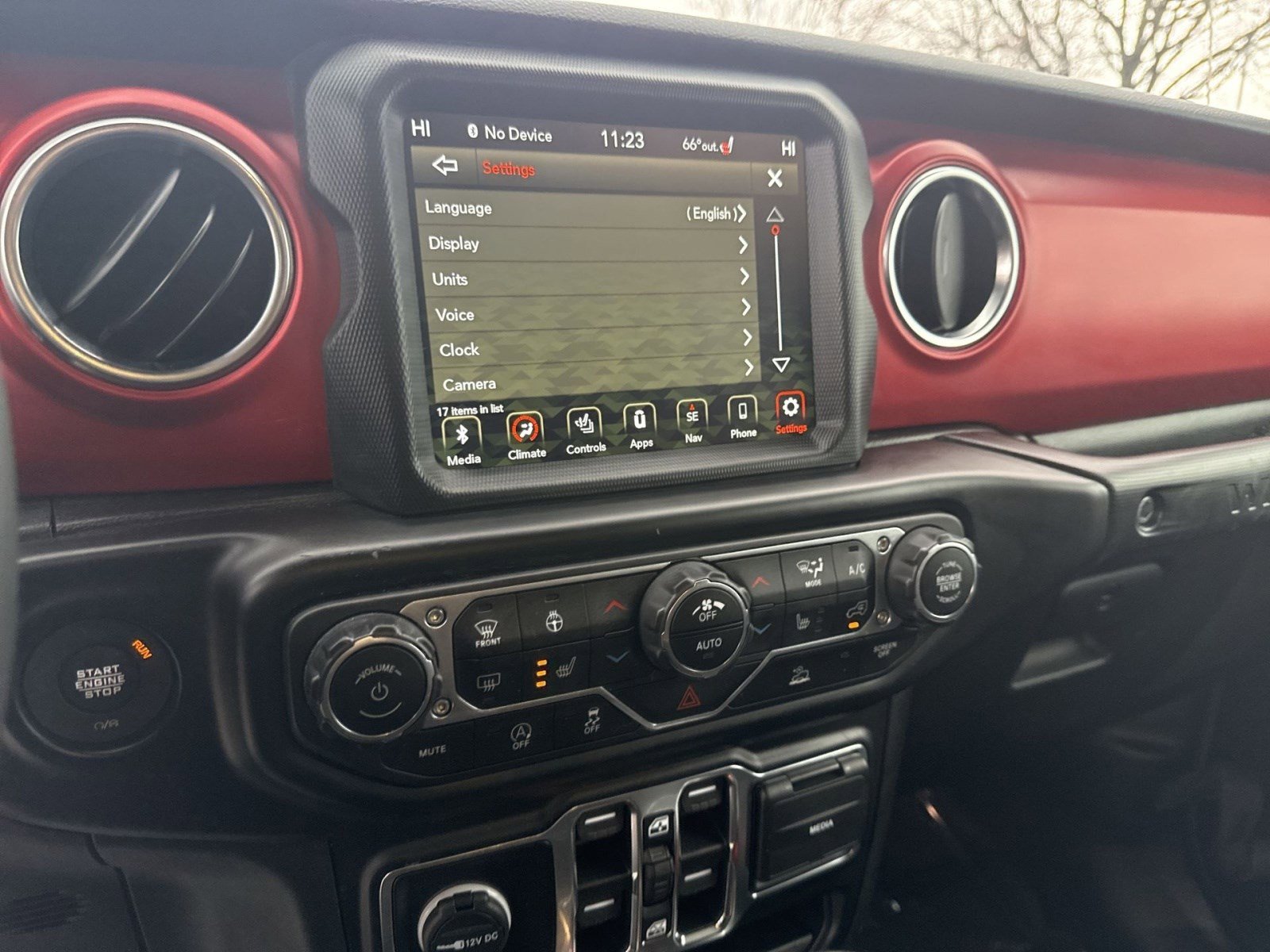 Used 2022 Jeep Wrangler Unlimited Rubicon w/ Xtreme Recon 35" Tire Package image 18