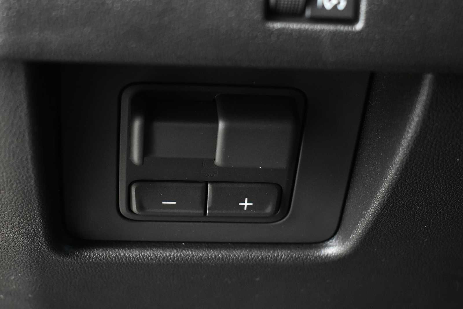 New 2026 Chevrolet Colorado ZR2 w/ Technology Package AWD/4WD image 28