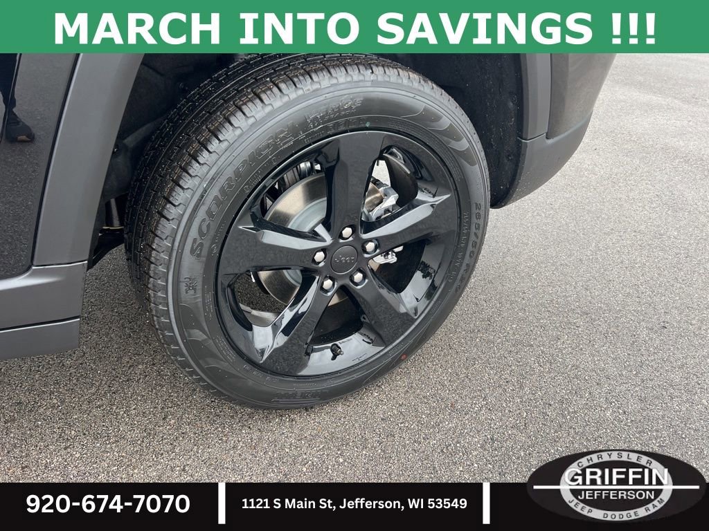 New 2025 Jeep Grand Cherokee Limited w/ Luxury Tech Group II image 19