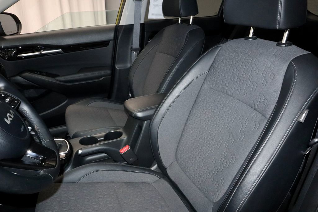 Used 2024 Kia Seltos S AWD/4WD image 27