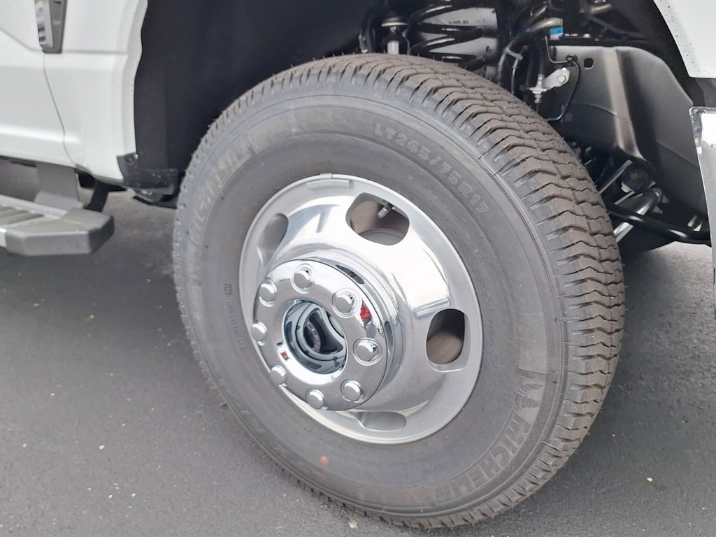 New 2026 Ford F350 Lariat image 23