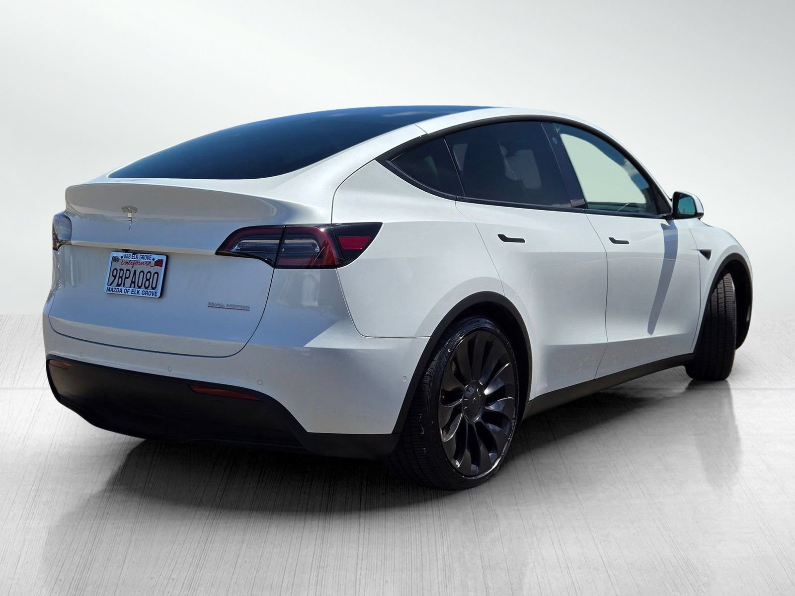 Used 2022 Tesla Model Y Performance AWD/4WD image 4