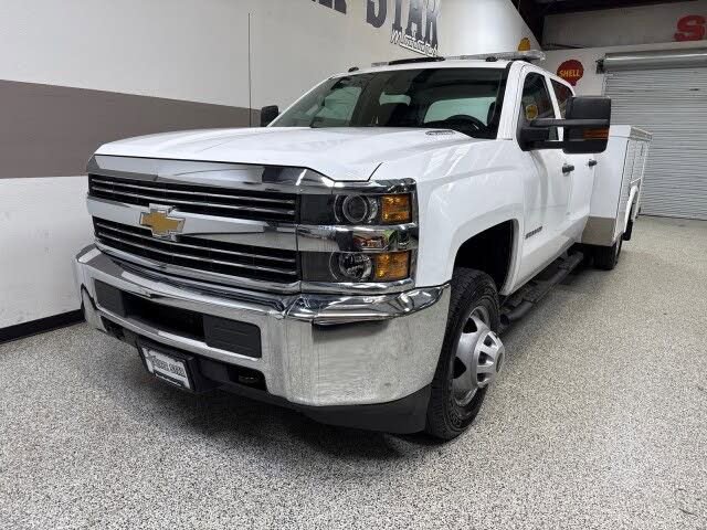 Used 2016 Chevrolet Silverado 3500 W/T w/ WT Convenience Package AWD/4WD image 3