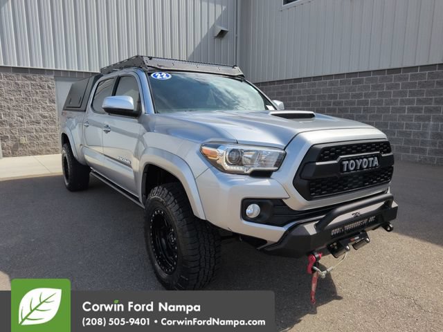 Used 2022 Toyota Tacoma TRD Sport w/ Technology Package AWD/4WD image 1