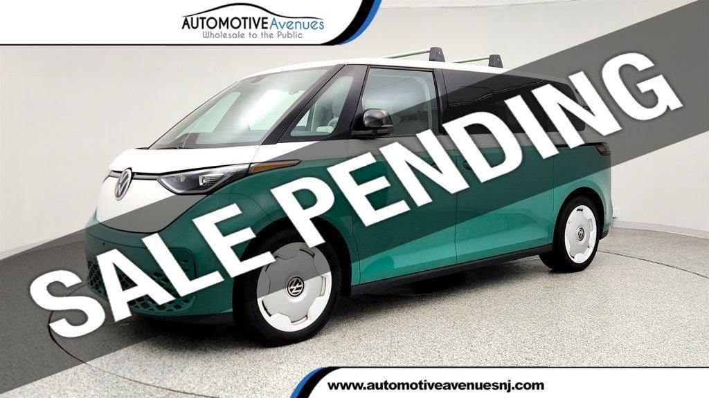 Used 2025 Volkswagen ID. Buzz 1st Edition RWD image 1