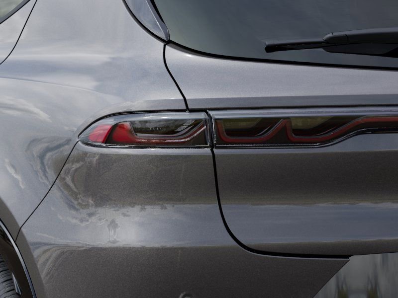 New 2026 Alfa Romeo Tonale AWD/4WD image 9