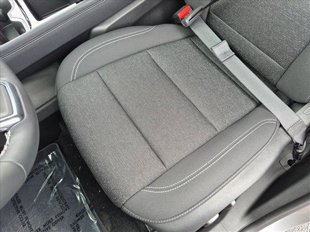 New 2027 Chevrolet Traverse LT w/ Midnight/Sport Edition FWD image 4