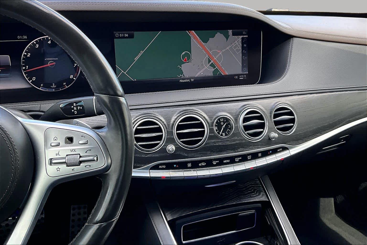 Used 2018 Mercedes-Benz S 560 Sedan image 7