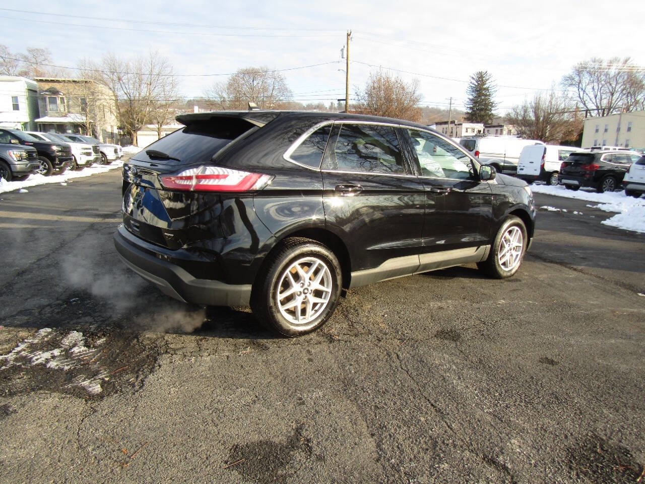 Used 2023 Ford Edge SEL image 6