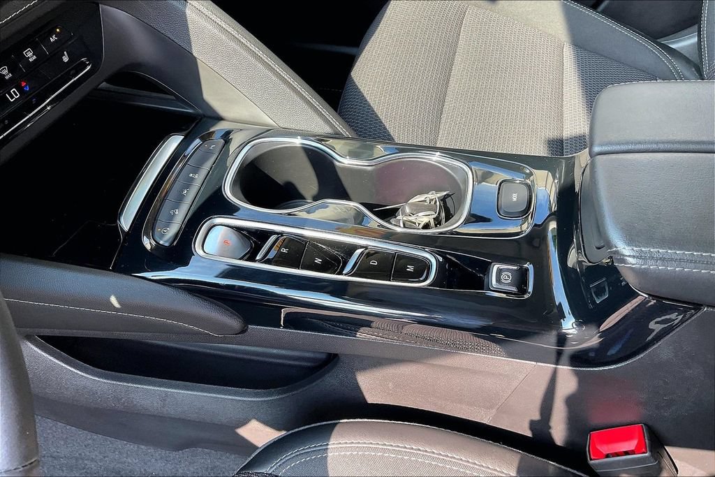Used 2021 Buick Envision Preferred AWD/4WD image 16