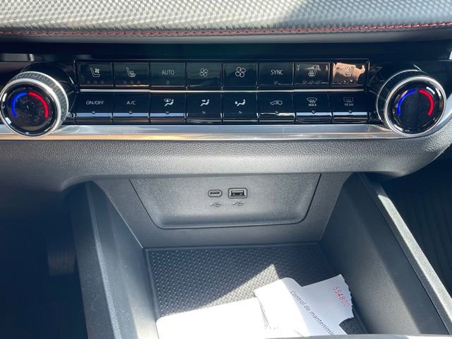 New 2026 Chevrolet Equinox RS w/ Convenience Package III FWD image 13
