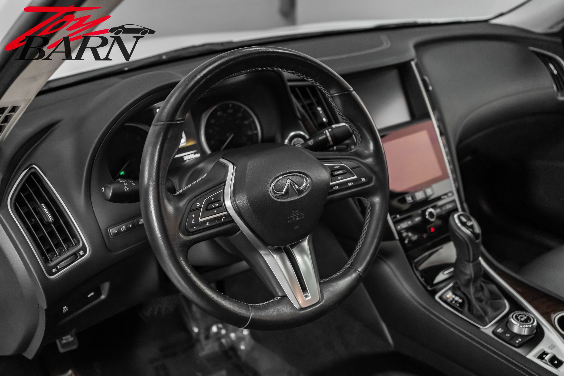 Used 2018 INFINITI Q50 Luxe w/ Essential Package (3.0T Luxe) image 25