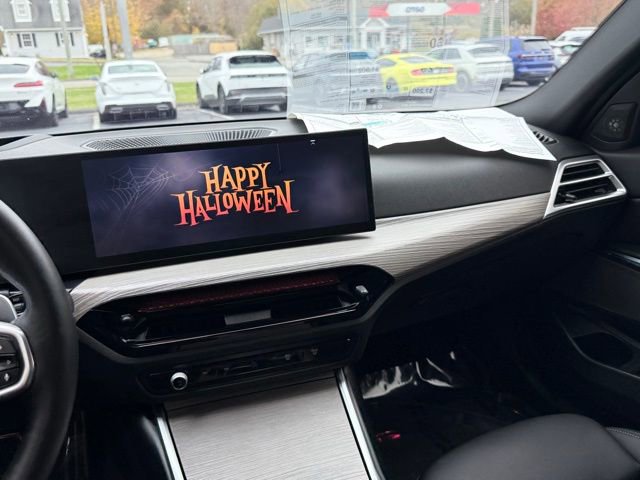 Used 2025 BMW 330i xDrive Sedan w/ M Sport Package image 37