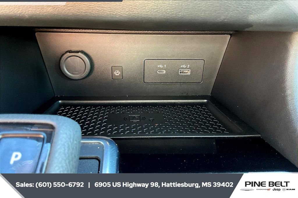 Used 2023 Nissan Pathfinder SL w/ Lighting Package (N92) image 23