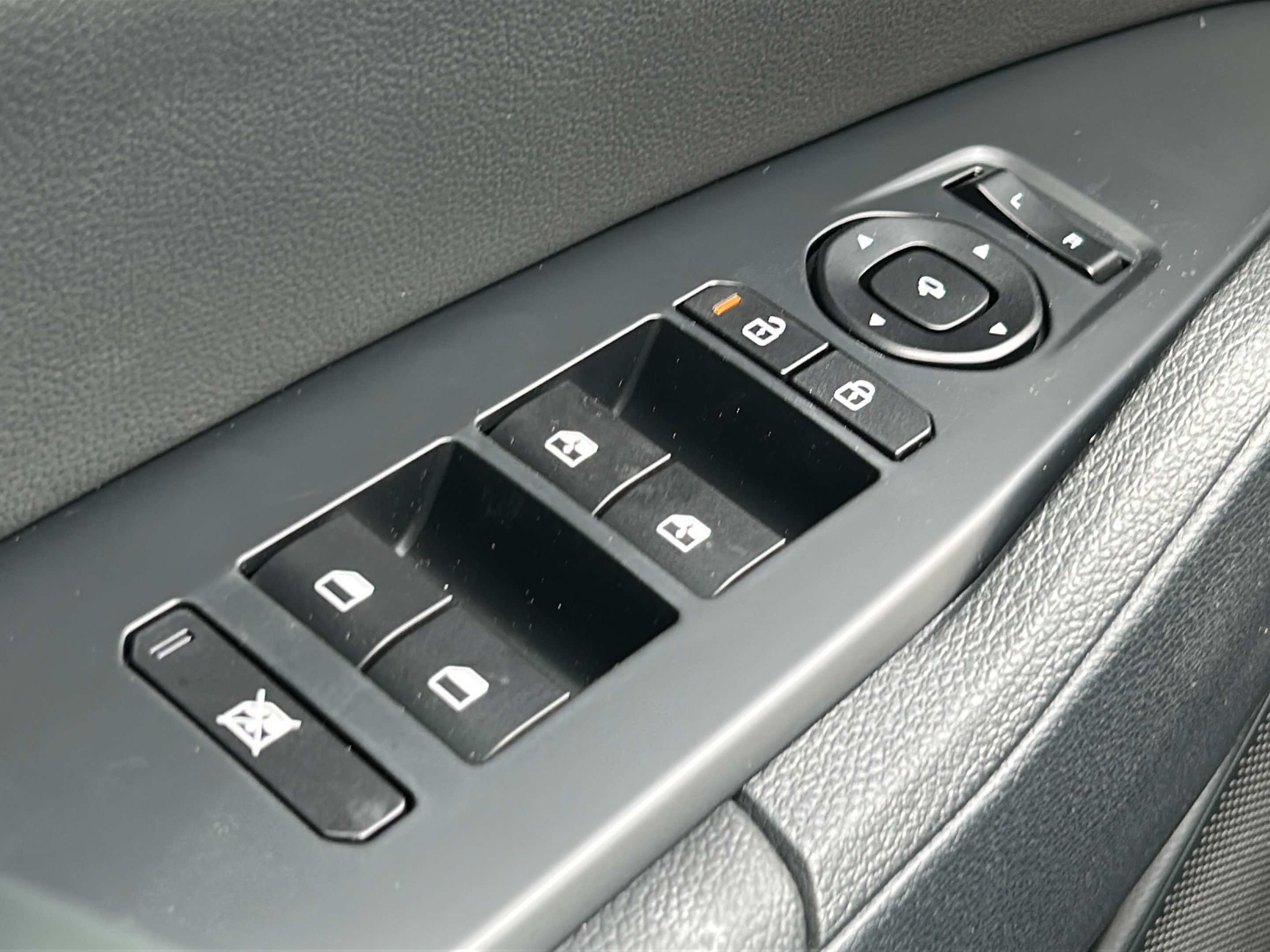 New 2027 Kia Sportage SX FWD image 22