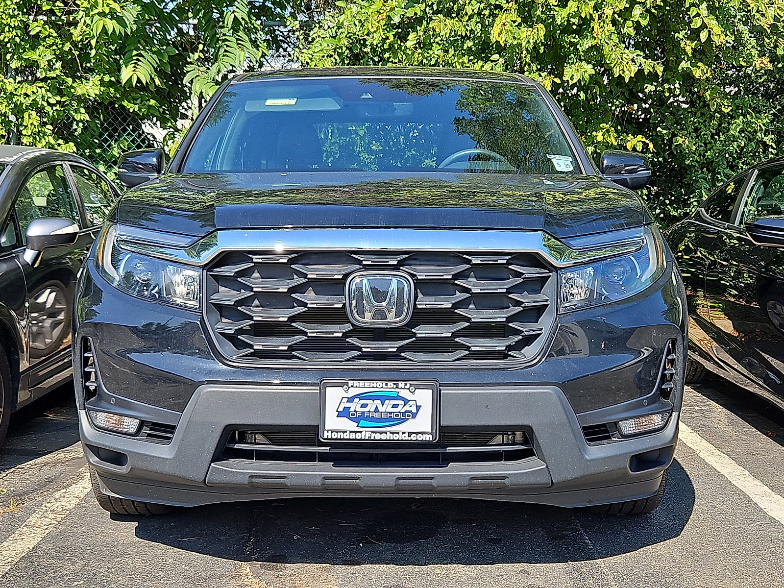 Used 2024 Honda Passport EX-L image 2