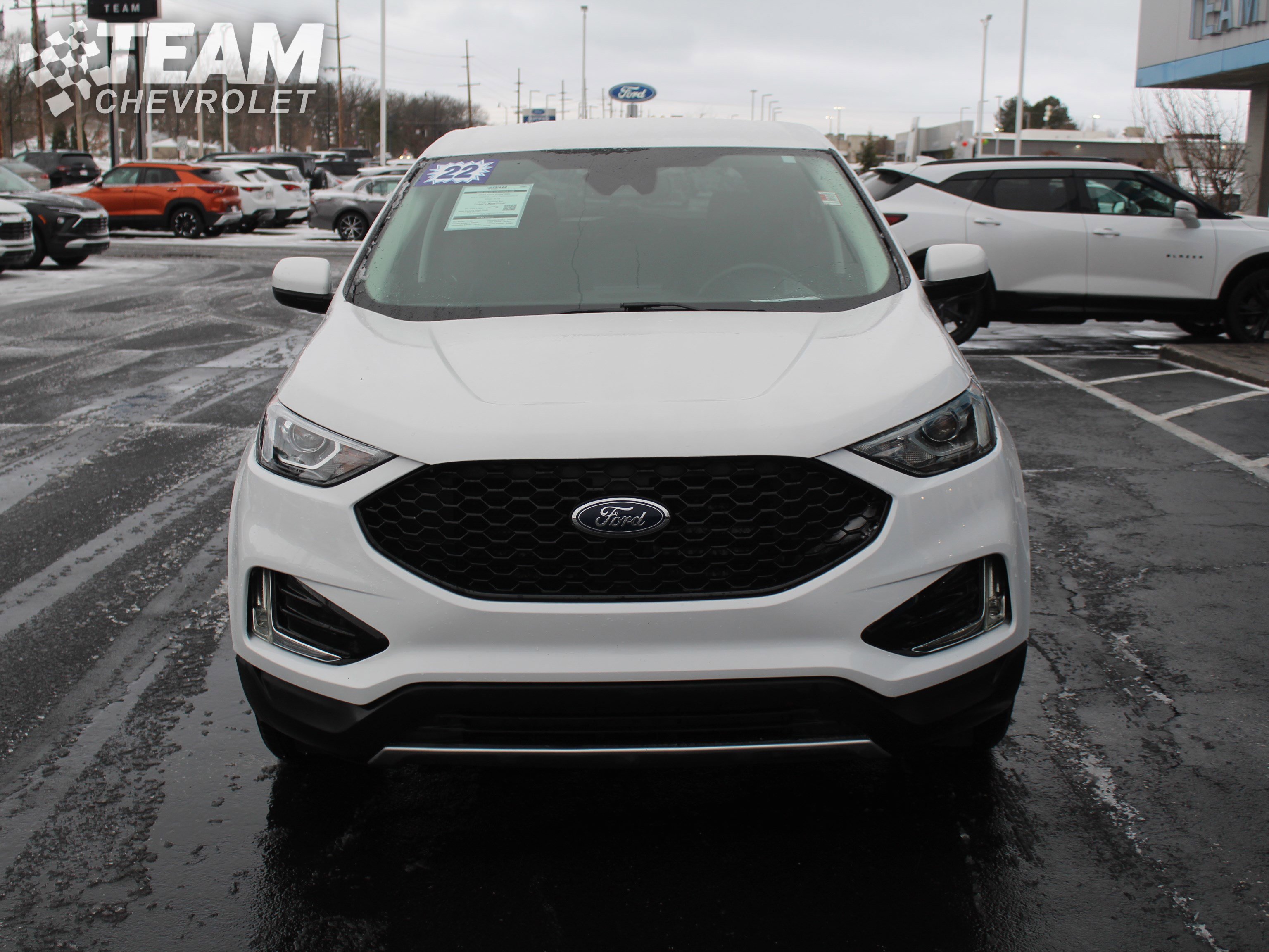 Used 2022 Ford Edge SEL image 9