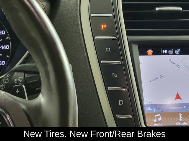 Used 2018 Lincoln MKX Reserve image 23