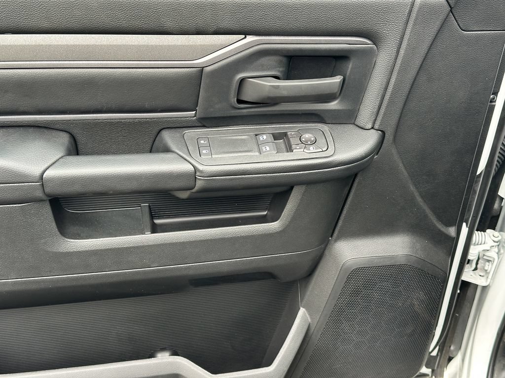 New 2026 RAM 5500 Tradesman w/ Chrome Appearance Group AWD/4WD image 17