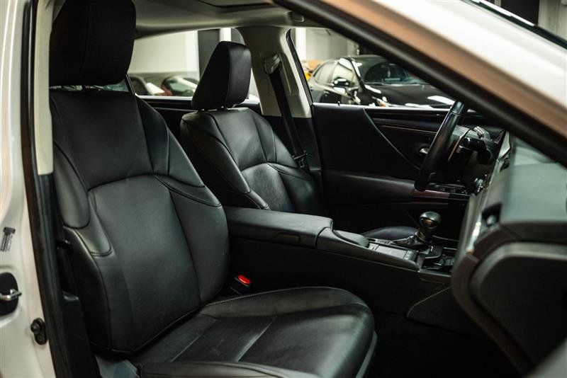 Used 2020 Lexus ES 350 w/ Premium Package image 14