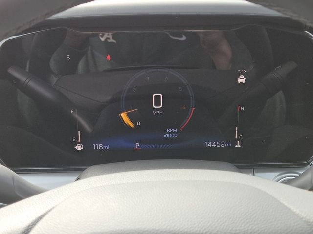 Certified 2025 Chevrolet Trax LT w/ Driver Confidence Package FWD image 33