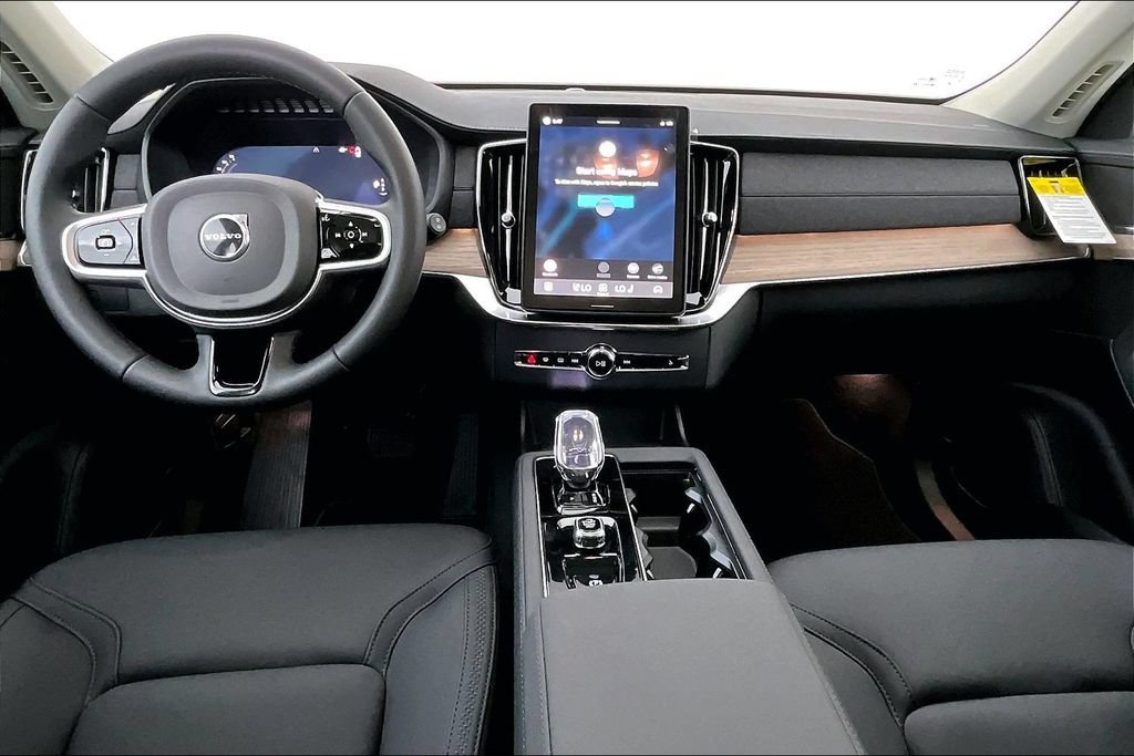 New 2026 Volvo XC90 B5 Plus AWD/4WD image 7