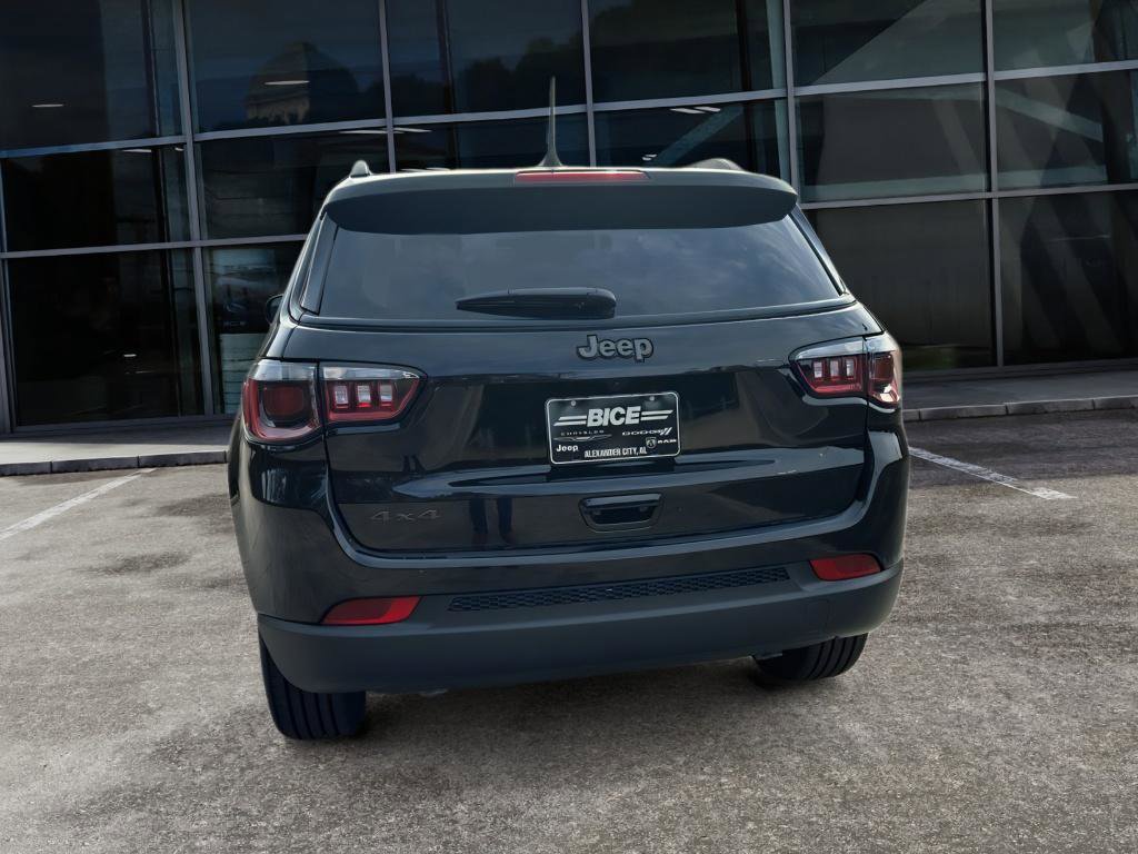 New 2026 Jeep Compass Latitude image 5